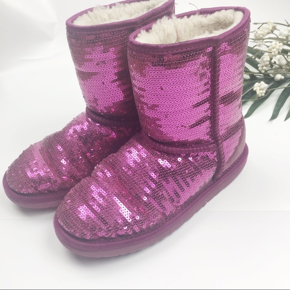 Pink Sequin classic short Uggs - Picture 5 of 8
